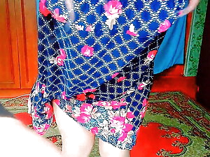 Hey guys, i am a crossdresser with you again on my new video. I am uploading one or two videos everyday and also i am improving skills, performance and clothing for to deserve your attention and love you can always support me with dresses what you want me