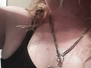 CROSSDRESSER Hannah Tanner drinking piss
