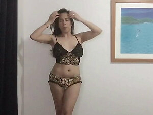 solo asian trans anairb masturbation until she blow her load